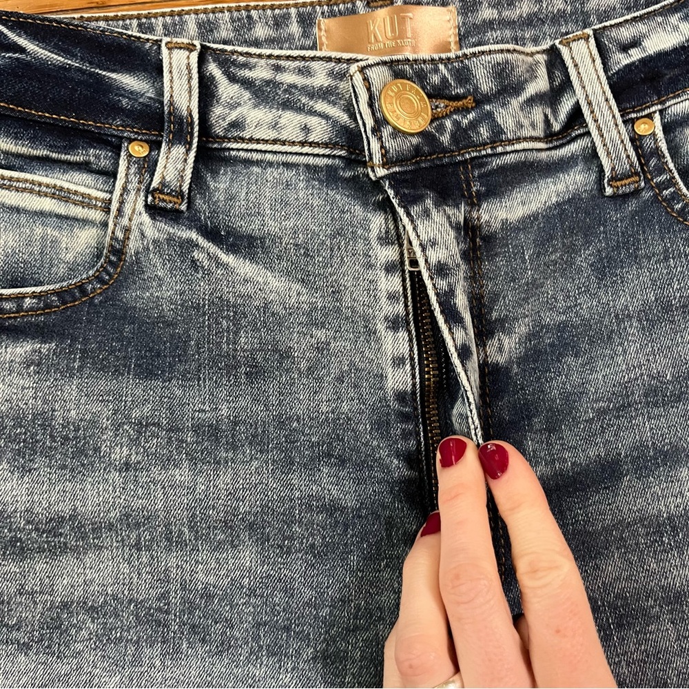 Kut from the Kloth High Rise Sienna Straight Leg Jeans in Stone Wash Denim NWOT - Picture 14 of 16
